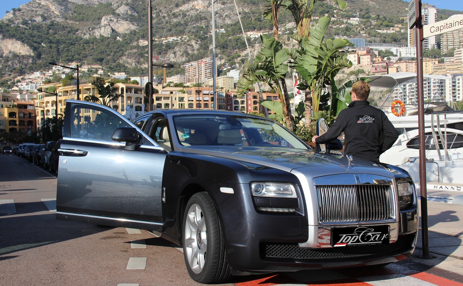Location de voiture avec chauffeur sur la Côte d'Azur, France. Location de Rolls Royce à Monaco, Nice, Cannes, Saint-Tropez avec TOP CAR MONACO. Voitures de prestige pas cher!