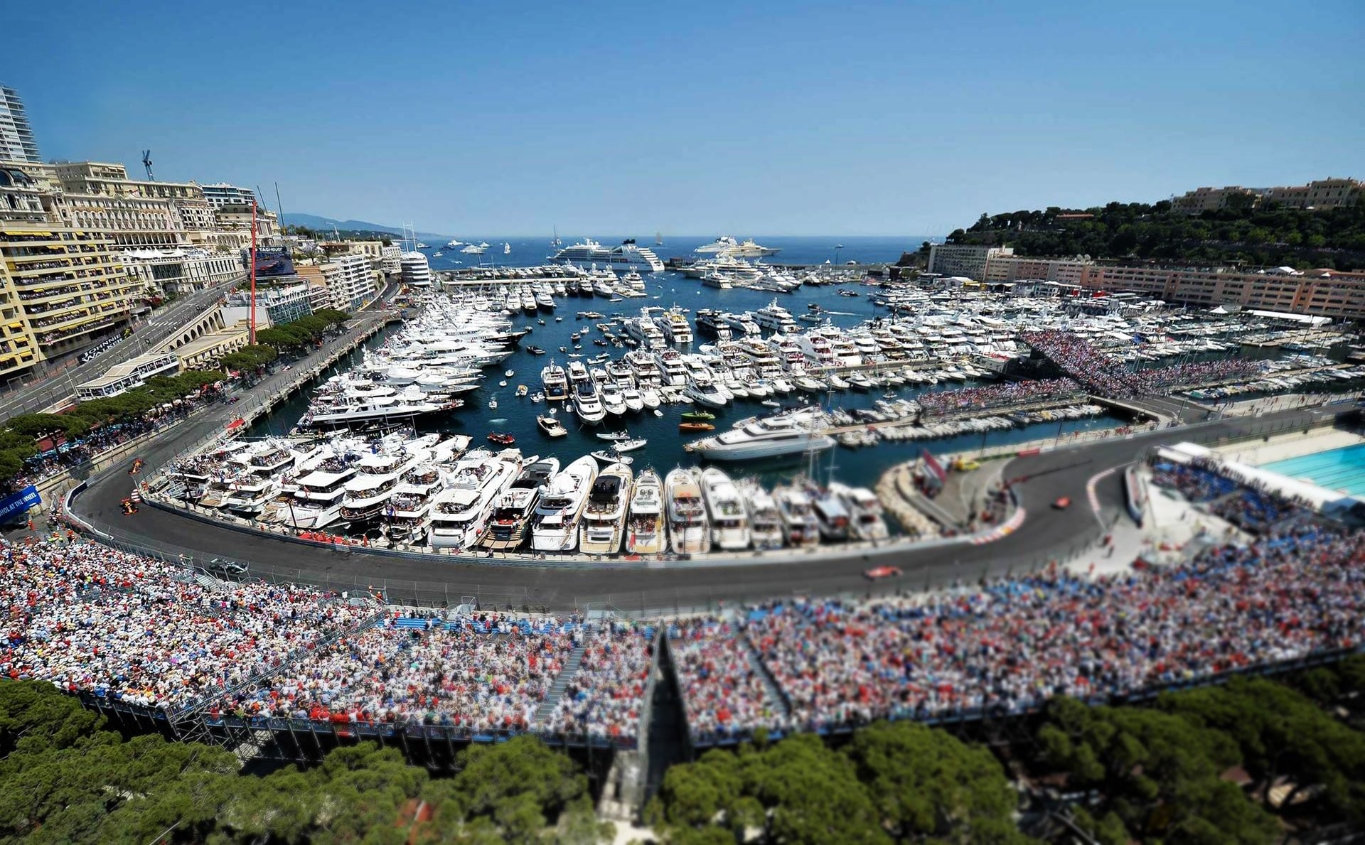 vip terrazzo Formula 1 a Monte Carlo acquista i biglietti per formula a Monaco noleggio Ferrari Lamborghini Porsche Bentley nizza, cannes, saint-tropez